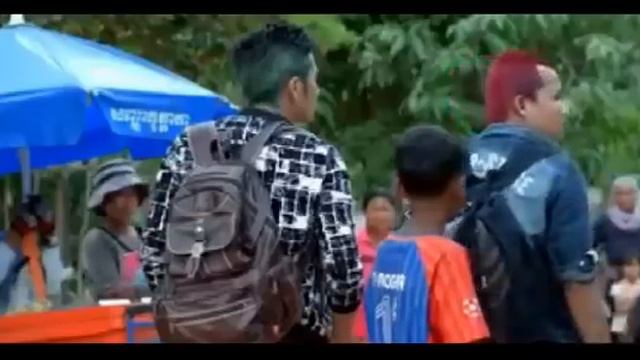 ▶ Khmer Movie Trailer 2014 LD Picture Production Bong Koul Krak Song Kot Vi Nhean YouTube 36 смотреть онлайн