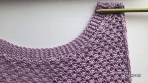 Вязаный летний топ-майка спицами.