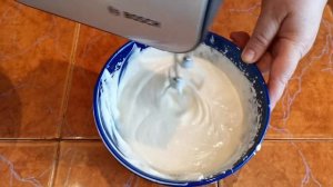 Сметана-радуга. Желе из сметаны и какао.