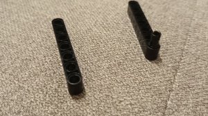 Как сделать пистолет из лего техник который стреляет резинками