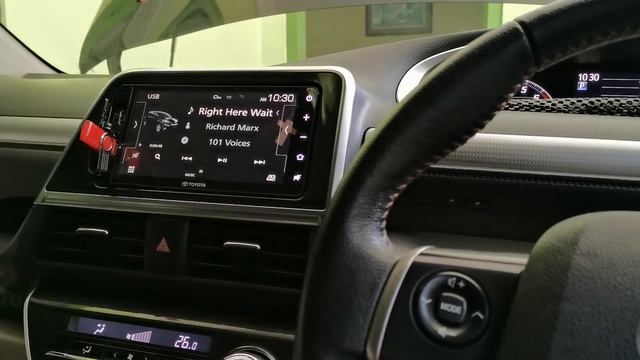 Reverb Acoustic F52BE Feat SB Acoustic On Toyota Sienta