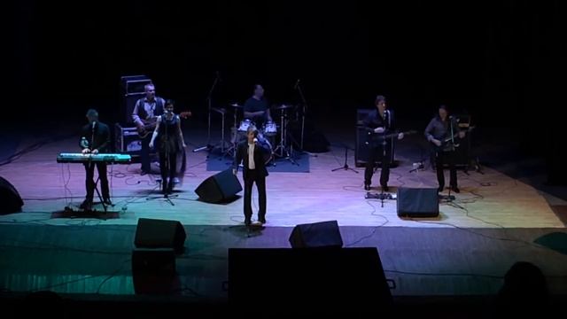 Алексей Глызин - Мы бродячие артисты ( Тула 28.11.2015 г.) смотреть онлайн