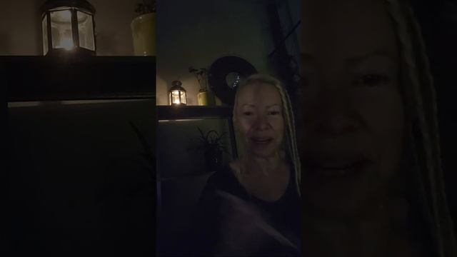 Something you don't expect! #psychic #oracle смотреть онлайн