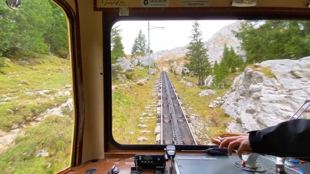 Breathtaking train ride in the Swiss Alps ?? Pilatus 4K смотреть онлайн