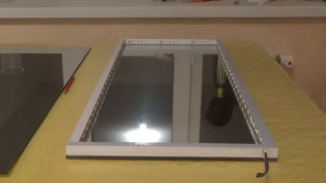 Не выбрасывайте старые оконные стекла. Они Вам пригодятся... смотреть онлайн