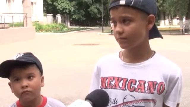 В Пензе подросток навестил спасенного им малыша смотреть онлайн