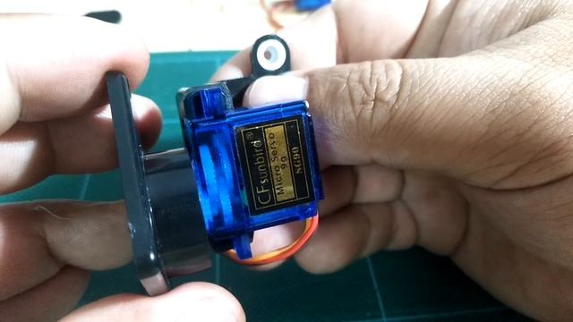 Cheap & Mini Pan/Tilt Bracket Assembly - SG90 Servo