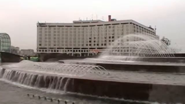 Фонтан на киевском вокзале. смотреть онлайн