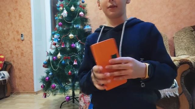 ПОДАРКИ НА НОВЫЙ ГОД ОТ РОДСТВЕННИКОВ смотреть онлайн