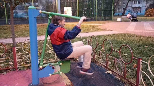 Вечерняя тренировка в теплую погоду с элементами РБ смотреть онлайн