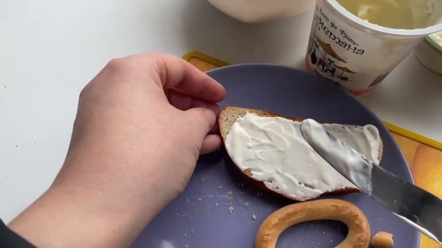 Накормим синичек. ПОКАЖУ чем кормить птиц и составлю для них РАЦИОН. Полезные советы смотреть онлайн