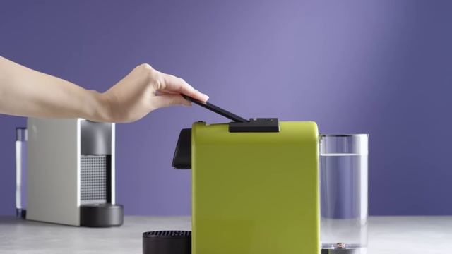 New Nespresso Essenza Mini machine : How to first use your machine смотреть онлайн