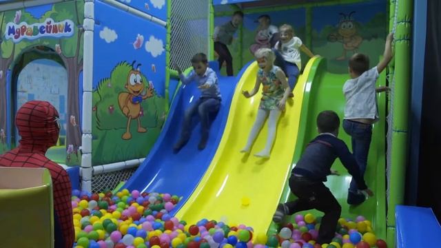 Детский День рождения на игровой площадке "Муравейник"! г. Кострома смотреть онлайн