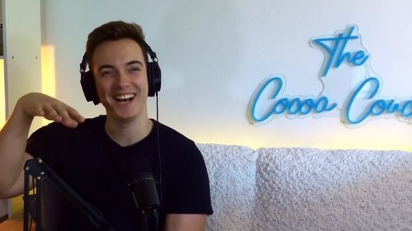 *Wall-E* is the CUTEST LOVE STORY!! | First Time Watching | (reaction/commentary/review)