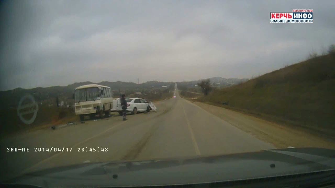 Страшное ДТП на въезде в Керчь смотреть онлайн