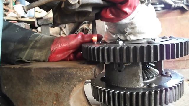 Ремонт дифференциала Т-25, ТК-50. смотреть онлайн