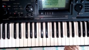 Синтезатор YAMAHA PSR-520. Старый клён.