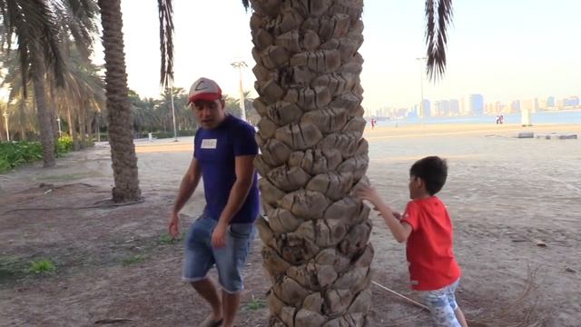 Jason Plays Hide and Seek in the Kids Park with Fun Family смотреть онлайн