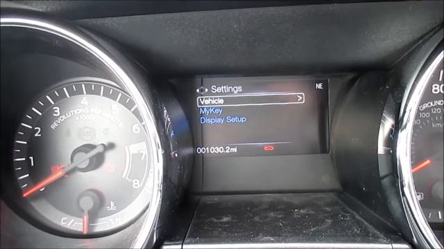 2015 Mustang GT Review - Basic Interior Layout смотреть онлайн