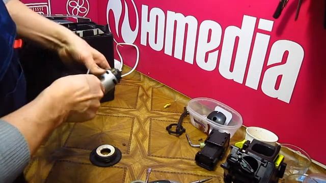 Кофемашина Saeco Lirika не мелет кофе. Ремонт кофемолки