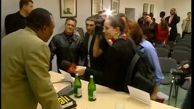 Сандей Аделаджа. Пресс-конференция по 13 ой Годовщине Посольства Божьего. 04.04.2007 смотреть онлайн