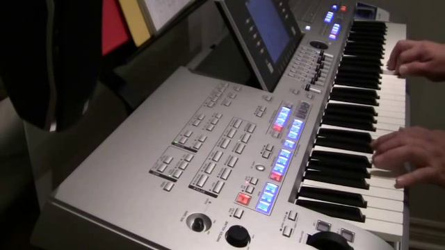A Place in the Sun - Stevie Wonder - Yamaha Tyros 4 смотреть онлайн