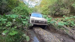 НИВА на 30» и JEEP на 35» колесах! Покоряем Крымское бездорожье.