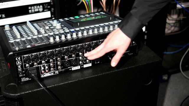 Обзор цифрового микшера Ashly digiMIX24 смотреть онлайн