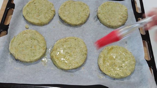 Polpette e burger senza uova con patate e broccoli смотреть онлайн