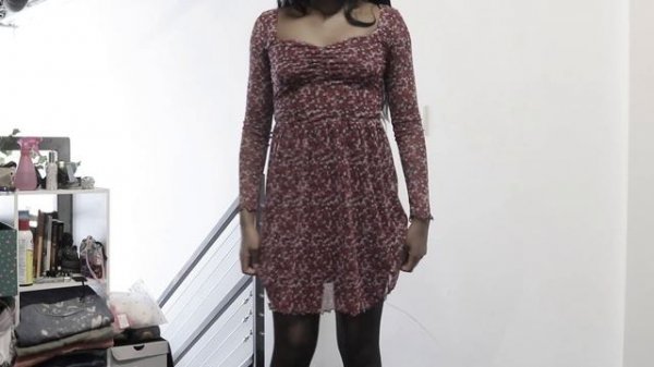 [GlamShow] Dakota tries a pair of holdup stockings by Lidogirl