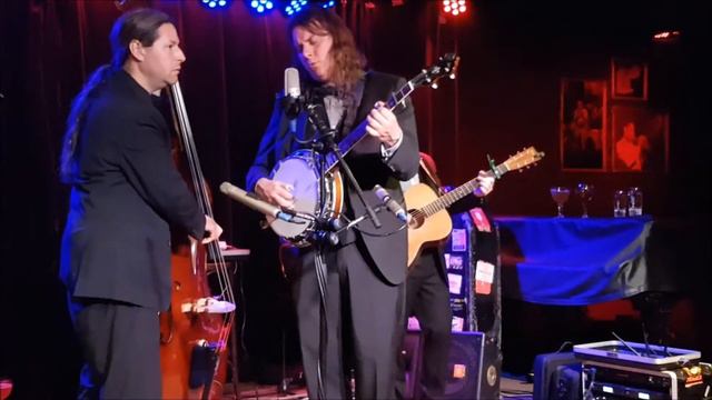 Henhouse Prowlers - In The Pines (live) смотреть онлайн