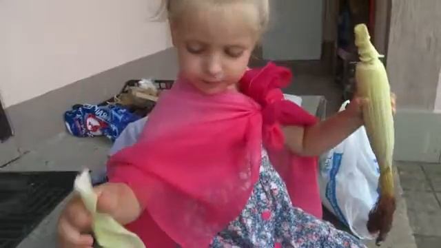 Ася чистит кукурузу смотреть онлайн