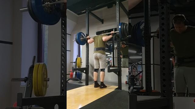 Присед с низкой штангой смотреть онлайн