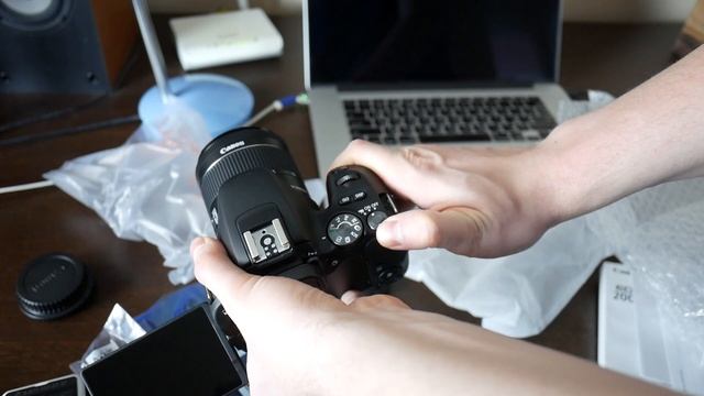 Распаковка и первые впечатления от Canon 200D  Зачем взял?