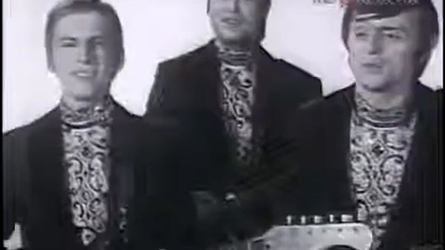 Налетели вдруг дожди ВИА Самоцветы смотреть онлайн