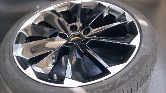 lf1-felgen-datenbank Original Skoda Alufelge Supernova 3V0601025S Superb III 3V 19 Zoll Alufelge AI смотреть онлайн