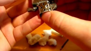 Zippo : замена фитиля в бензиновой зажигалке
