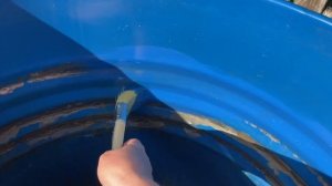 Чем покрасить РЖАВУЮ бочку для полива огорода.