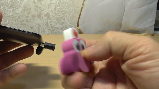 OTG переходник. Подключаем USB-накопитель или флешку к телефону смотреть онлайн