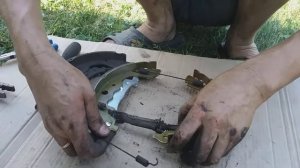 замена задних тормозных колодок на Renault Kaptur