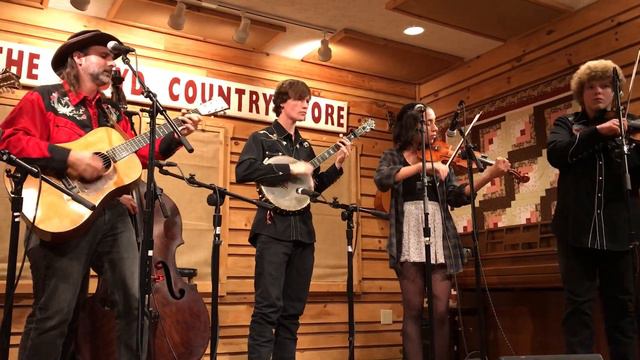 Turbo Dog by Danny Knicely - Danny Knicely "Musical Feast" at The Floyd Country Store смотреть онлайн