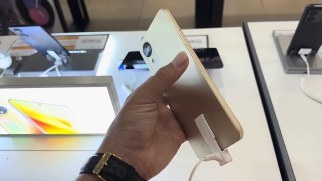 CẬP NHẬT GIÁ OPPO HÔM NAY TẠI THẾ GIỚI DI ĐỘNG смотреть онлайн