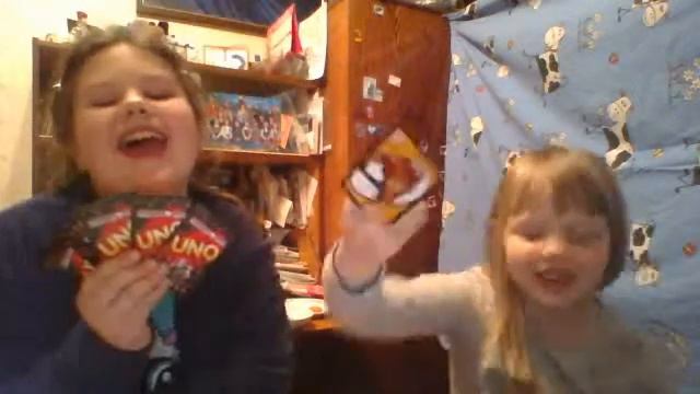 игра уно монстр хай смотреть онлайн