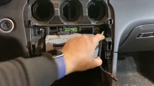 Mercedes glc, как снять штатную магнитолу смотреть онлайн