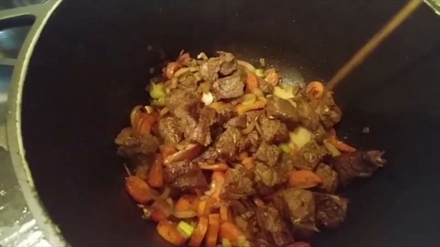 Ирландское рагу из говядины. Irish stew. Классическое блюдо ирландской кухни смотреть онлайн