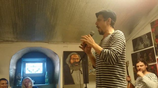 Александр Ливер - Le Veau D'Or est Toujours Debaut, 14.07.17 @ Свиное Рыло, СПб смотреть онлайн