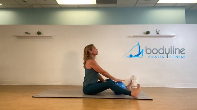 Pilates Mat With Ball Workout | 20 Minutes Pilates
