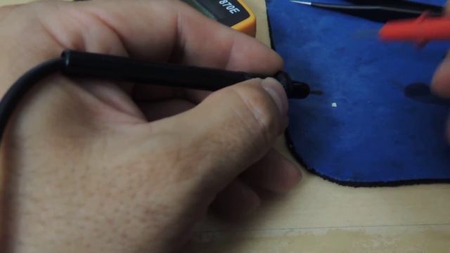 Checking SMD anode and cathode with a multimeter. смотреть онлайн