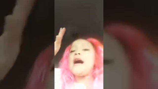 Зведа по имени ПАК ЭМИЛИЯ!!!! смотреть онлайн