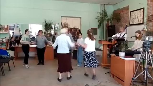 Танцевальное поклонение «Йешуа Господь» 13.05.2023г. смотреть онлайн